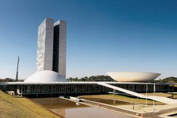 Senado aprova medidas para ampliar direitos trabalhistas e facilitar acesso ao mercado de trabalho